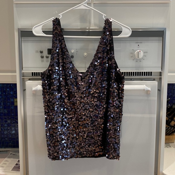 Sequined top - Picture 1 of 3